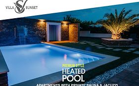 Villa Sunset Pool & Spa Apartments